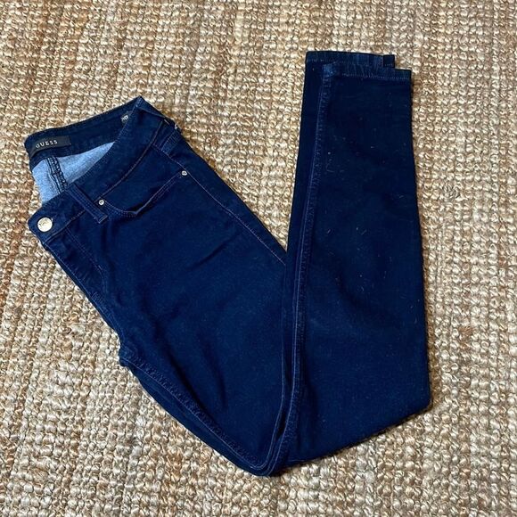 Guess Jeans - Picture 1 of 5